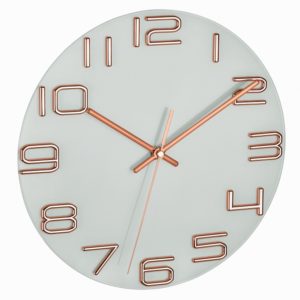 TFA Wandklok Koper 60.3043 met glazen wijzerplaat en koperkleurige wijzers en cijfers.