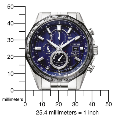 Voorkant en grootte van Citizen Super Horloge AT8218-81Lmet zilveren behuizing, blauwe wijzerplaat en vele opties en zilveren wijzers en tijdsaanduidingen.