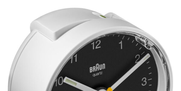 Braun BC01WB detailfoto van alarmknop