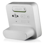 Braun Digital Clocks BC09W achterkant met bedieningsknoppen en voet.