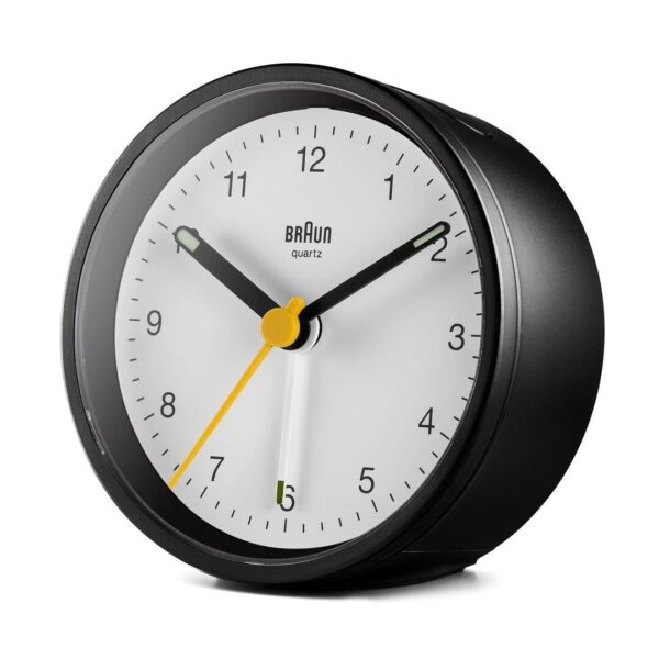 Braun Classic Clocks BC12BW zijkant zwarte wekker met witte wijzerplaat.